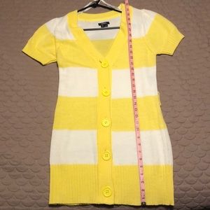 💟XOXO shirt sleeve button up sweater.